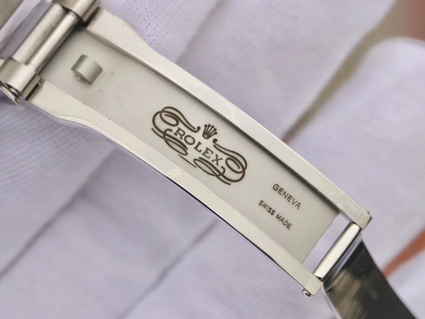 1:1 super clone Rolex Explorer II – 42MM