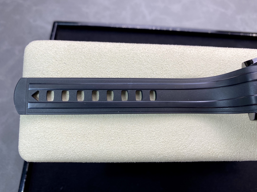 OMEGA Seamaster Diver 300M 42mm