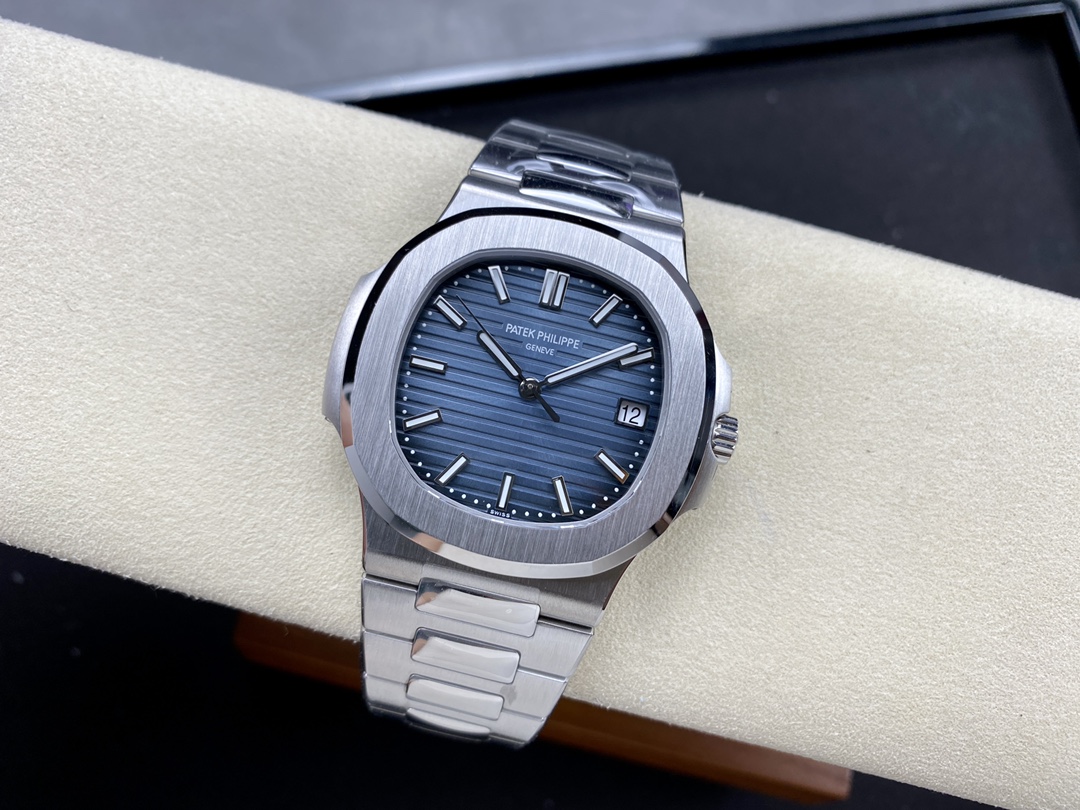 1:1 Superclone Patek Philippe 5811G Nautilus