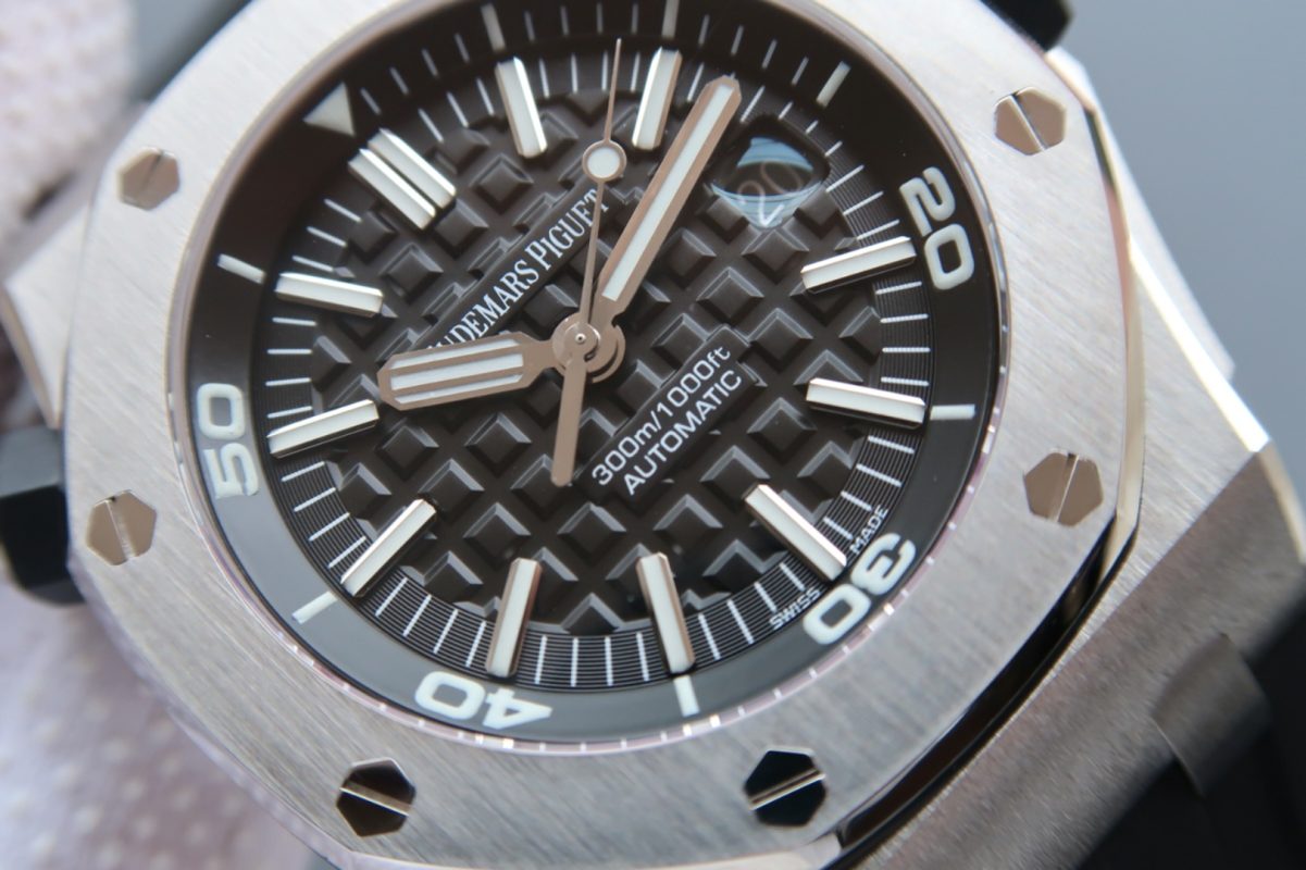 Audemars Piguet Royal Oak Offshore Diver 15703 1:1 Superclone