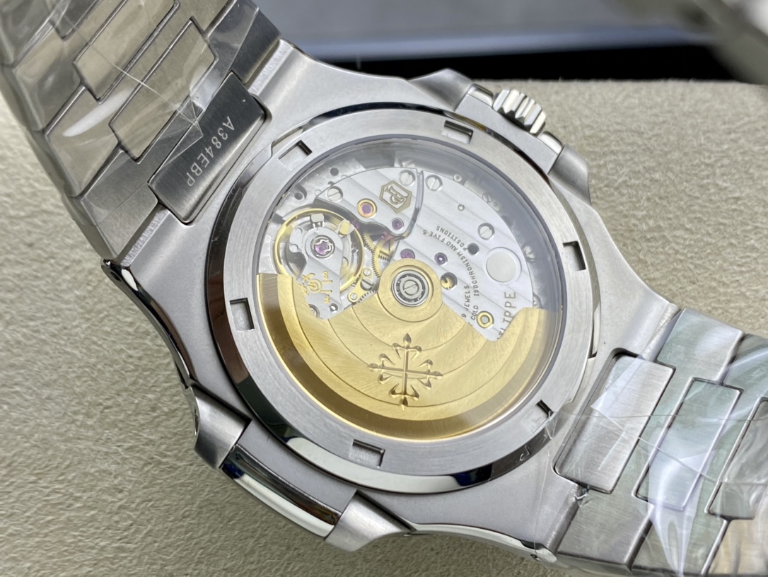 Patek Philippe 5811G Nautilus