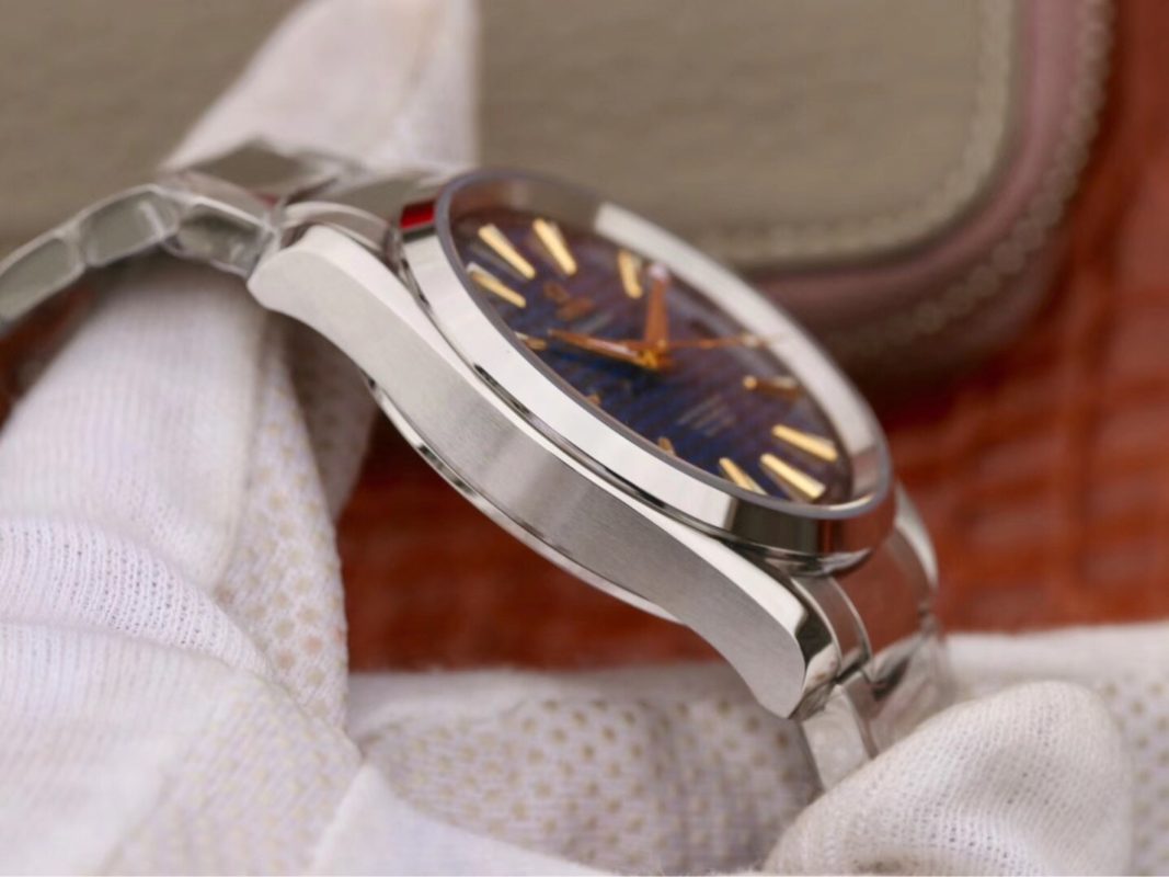 Omega Seamaster Aqua Terra Co-Axial SPECTRE Limited-1:1 Superclone