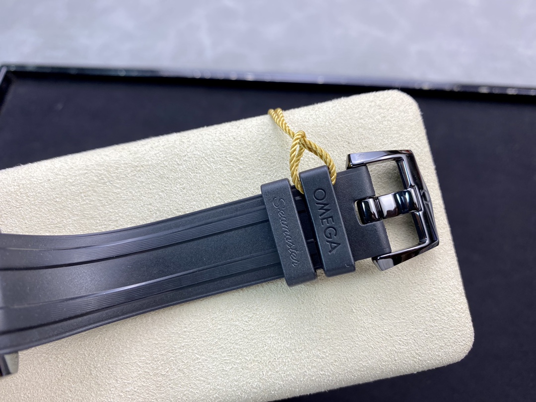 OMEGA Seamaster Diver 300M 42mm