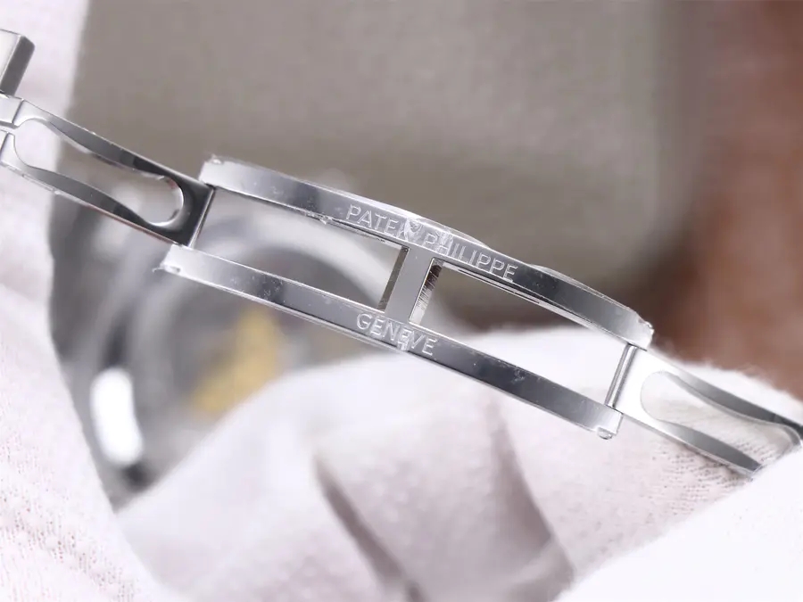 Patek Philippe Nautilus 5712/1A-001 -1:1 Superclone