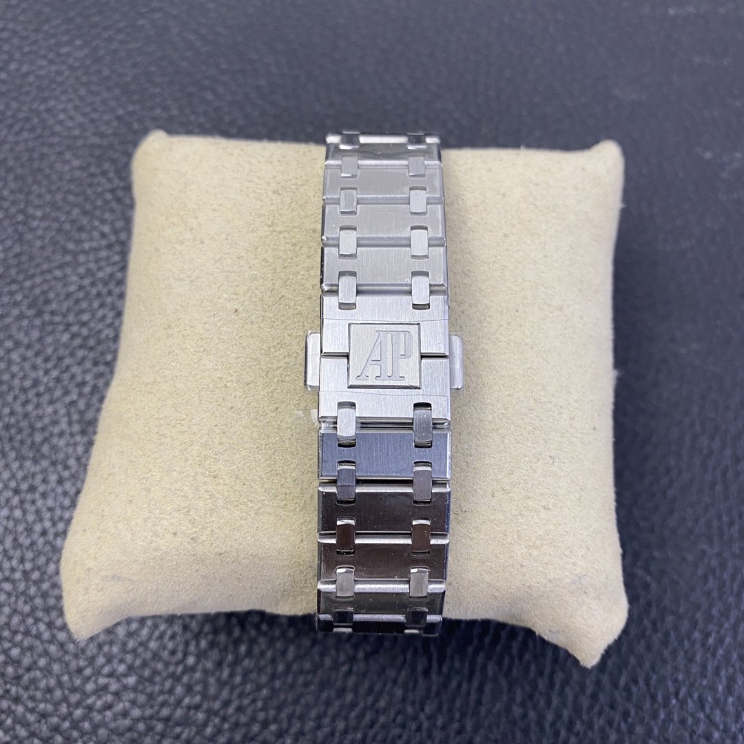 Audemars Piguet Royal oak 67650 33mm 1:1 Superclone