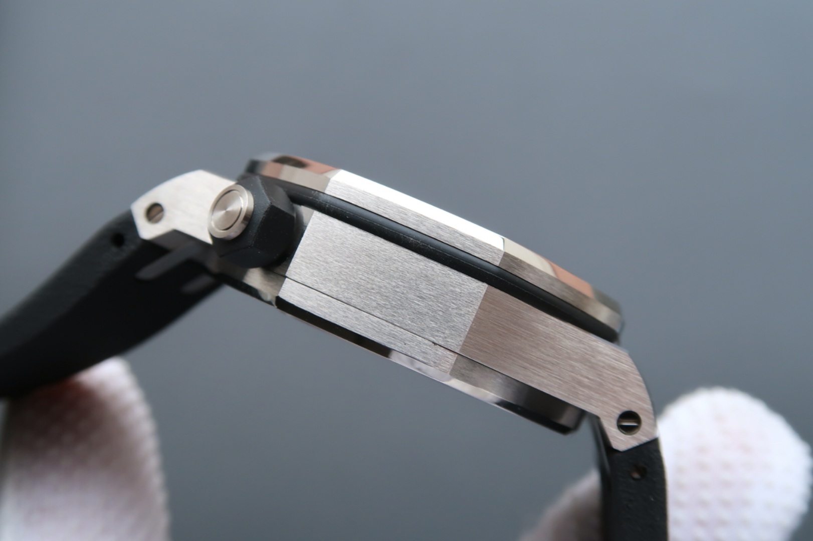 Audemars Piguet Royal Oak Offshore Diver 15703 1:1 Superclone