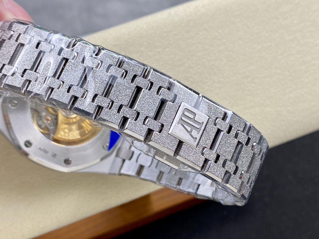 Audemars Piguet Royal Oak Frost 15410