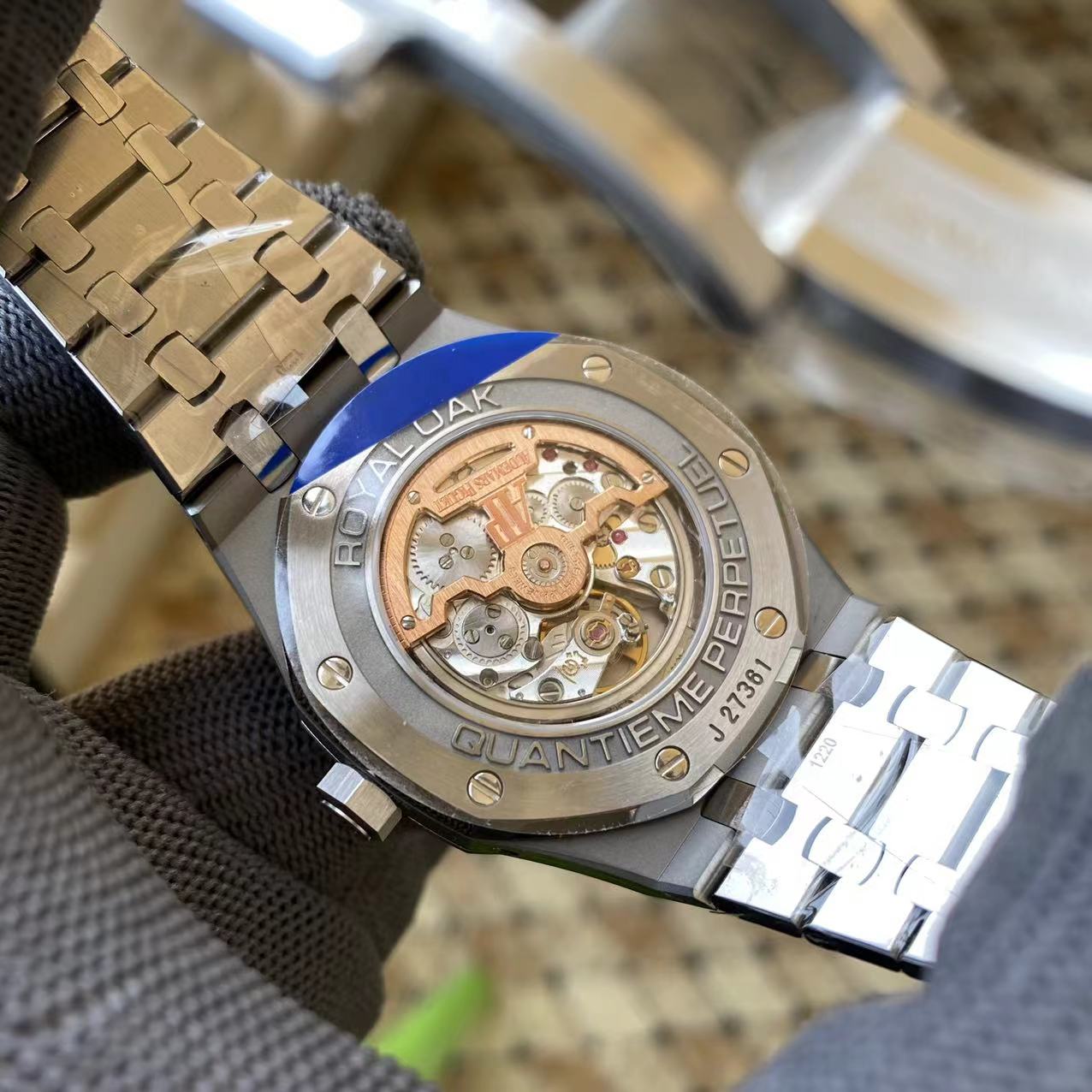 Audemars Piguet Royal Oak "Grande Tapisserie" chronograph 26574