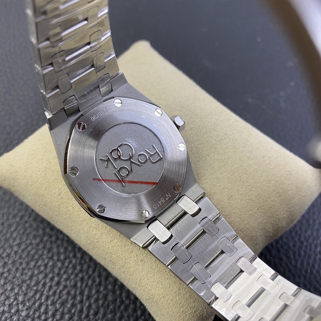 Audemars Piguet Royal oak 67650 33mm 1:1 Superclone